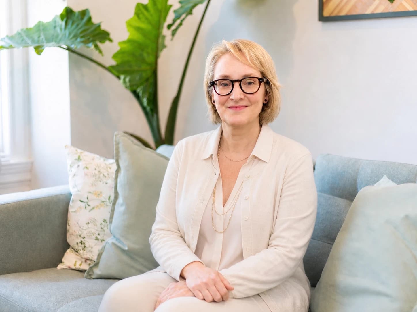 Lynsey Dobbie — Senior Counsellor